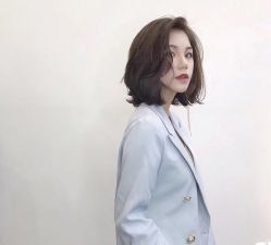 -变画·发型STUDIO