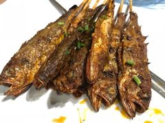 夜猫子小黄鱼-凤爪王烧烤(徐东旗舰店)