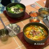 「芝士火腿辛拉面」他的火腿是像港式的午餐肉那样