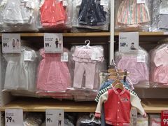 -优衣库(天津天河城店)