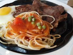 肋眼牛排跟黑椒牛排-豪客来牛排(府河店)