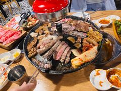 -江南猪肉商会无限续吃(弘大店)