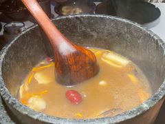 -芸山季·云南山珍菌火锅(人民广场来福士店)