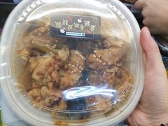 -全家便利店(洛川东路店)