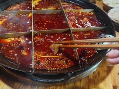 -利姐牧牛匠老火锅(兰花店)