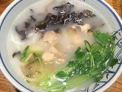 云南过桥米线-云海肴·汽锅鸡·云南菜(天津国金汇店)