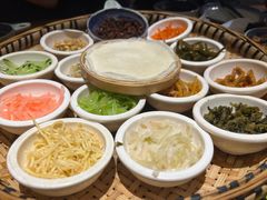 -包整·丝娃娃(一览甲秀楼风景店)