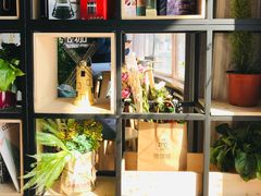 -ZING COFFEE 镜咖啡