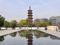 -龙华寺