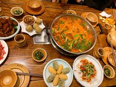 -亮欢寨酸汤鱼(沙冲路店)