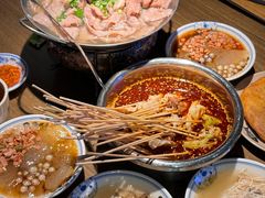 -肖四女乐山跷脚牛肉(南汇大学城生活广场店)