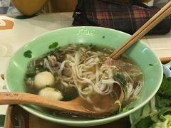 -越弥越南传统美食馆
