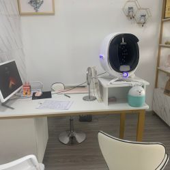 -凡碧诗毛孔收细