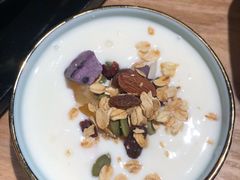 酸奶捞-西月山居匠心创意料理(江汉路新佳丽广场店)