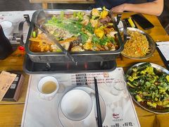 -后街佬·炭火鲜鱼杂(南城店)