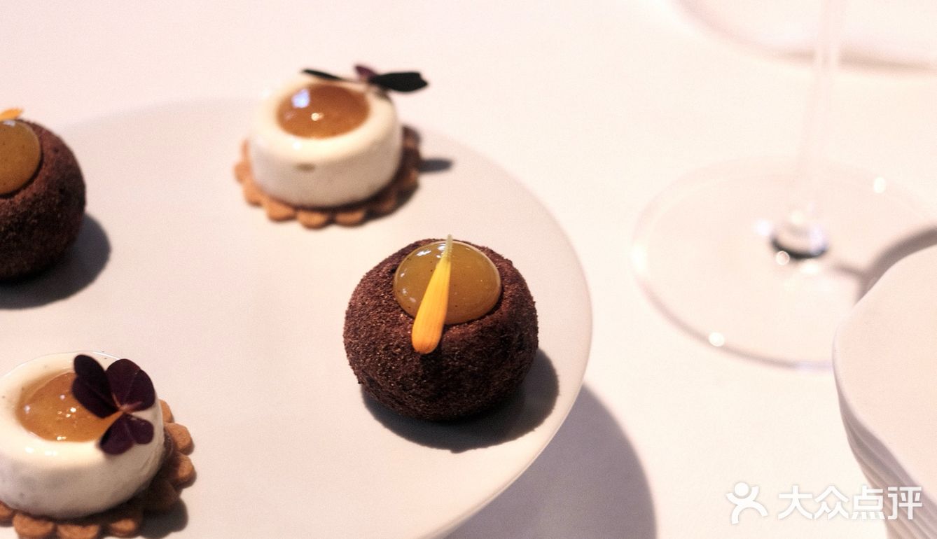 巴黎🇫🇷人均98吃米其林三星🌟🌟🌟附menu🥂
