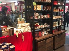 零售区-星巴克(宝山万达店)