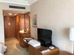-武汉五月花大酒店(武昌火车站中南路地铁站店)