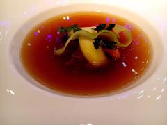 慢火煮蛋蘑菇清汤-AZUR聚(香格里拉饭店)