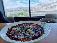 沸腾鱼-平措康桑·和牛自助观景餐厅(布达拉宫店)