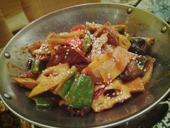 干锅卤味香-天一朴素(武汉大学店)