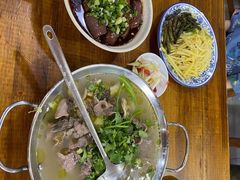 -杨三娘跷脚牛肉(羊子山西路店)