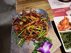 -冰川冷面·延边菜·炭烤串(观前店)