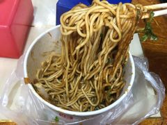 -牛师傅牛肉面(尚隆路店)