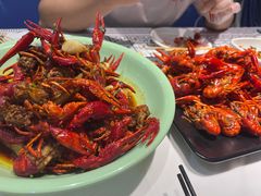 -靓虾二哥长沙地标小龙虾(五一广场店)