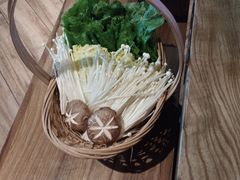 -同仁四季椰子鸡(海岸城天利店)