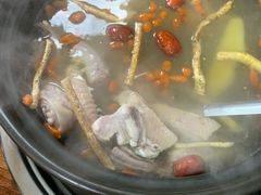 -花苑美食横琴生蚝火锅(拱北粤华路店)