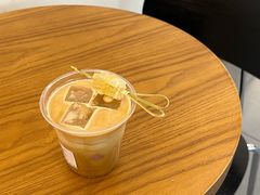 Bee的蜂巢拿铁-LilBee Coffee