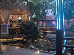 -二荆条·蜀鲜汇城市森林火锅