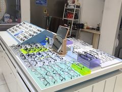 -沫芮眼镜·蔡司·依视路·尼康明月(环创店)