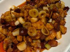 -渝信川菜 · 川味家常菜(财富购物中心店)