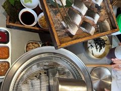 -围炉肉舍•炭烤活鳗•丹东海鲜烤肉(步行街店)