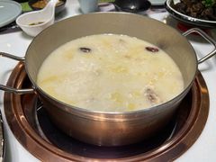 -洪氏嗨捞·猪肚鸡火锅(阳光天地店)