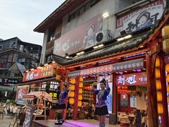-刘姐啤酒鱼民族演艺餐厅(西街总店)