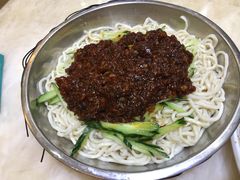 招牌炸酱面-关姐美食(江南西店)