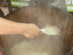 -梁阿婆廿年老牌扣肉糯米饭