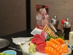 -山川小町·极番烧肉(新地假日广场店)