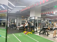 -CXFIT 陈徐健身工作室(凯旋店)