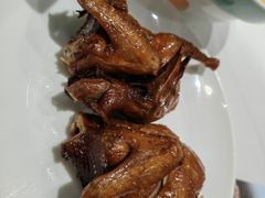 烤乳鸽-粤小馆(天安云谷店)