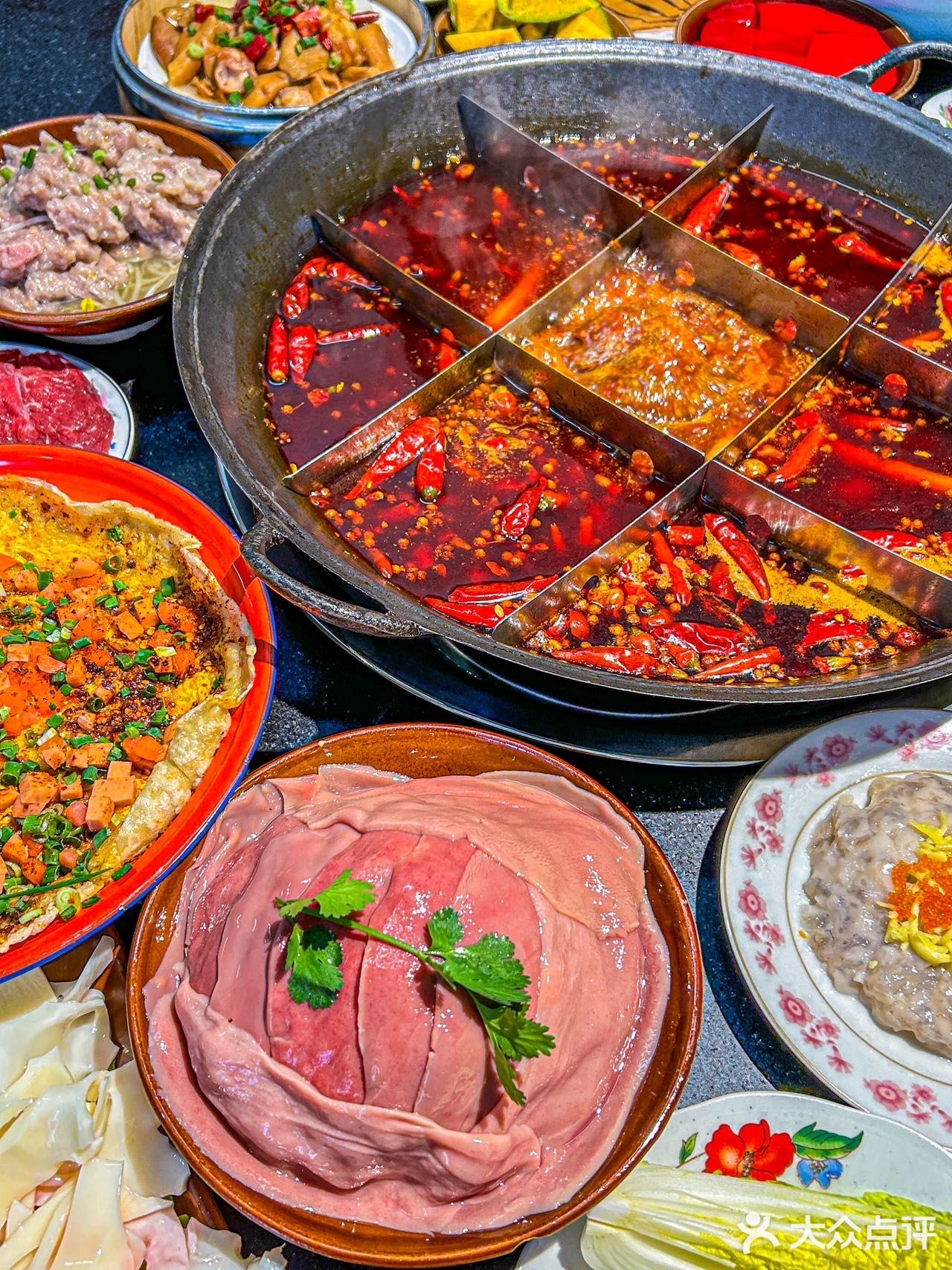 重庆坐长江索道一定要吃的火锅,这家真的不贵!