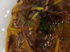 蛰皮-那家老院子东北菜·饺子·小鸡炖蘑菇(艳华街店)