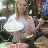 小吃货探店人气火锅店[调皮]唇辣号北苑店