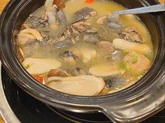 姬松茸炖鸡-妈妈的味道(和顺古镇店)