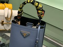 -PRADA普拉达(国金中心店)