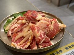 -围炉肉舍•炭烤活鳗•丹东海鲜烤肉(步行街店)