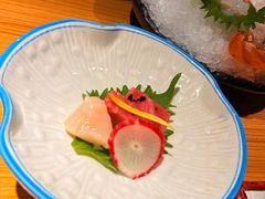 -花和海鲜自助(梅江店)